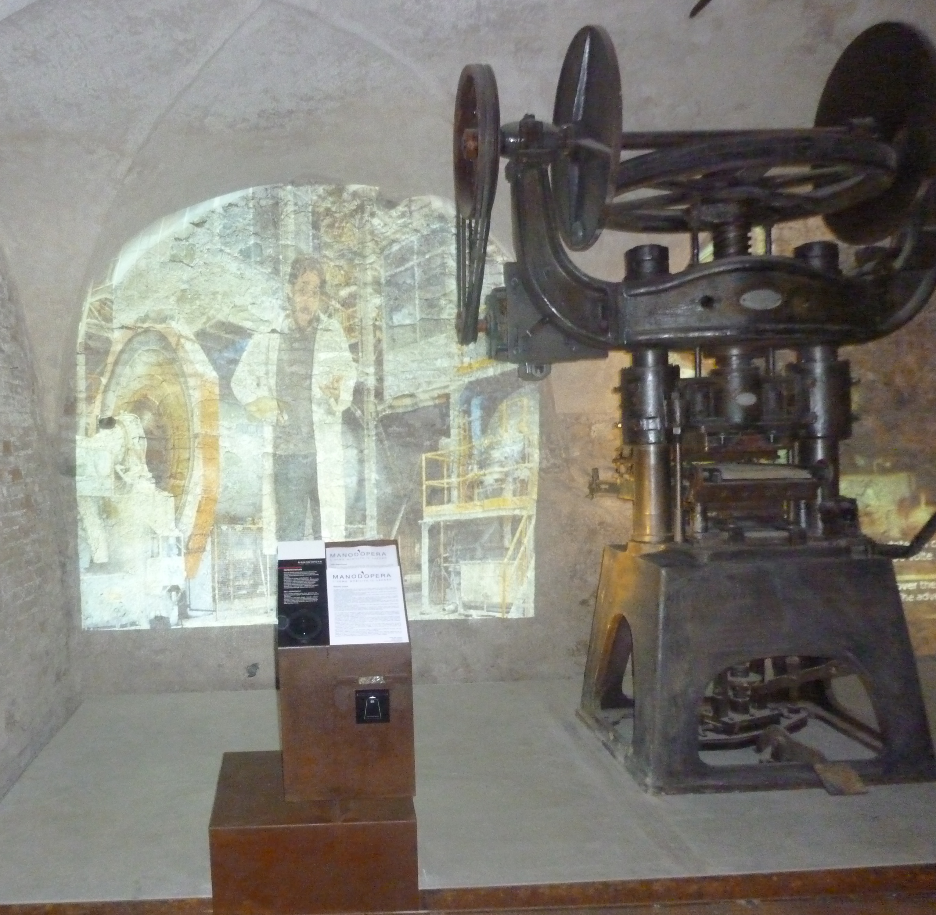 museo sezione manodopera (2).JPG